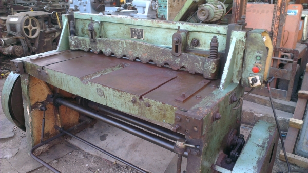 Sell> ขายกรรไกรตัดเหล็กแผ่น หน้ากว้าง 4 ฟุตเต็มแผ่น สภาพดี พร้อมใช้งาน กำแพงแสน นครปฐมครับ