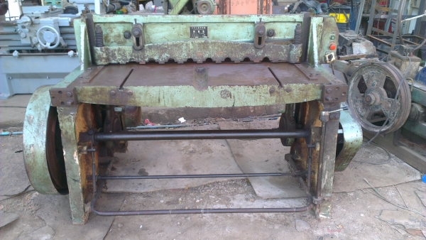 Sell> ขายกรรไกรตัดเหล็กแผ่น หน้ากว้าง 4 ฟุตเต็มแผ่น สภาพดี พร้อมใช้งาน กำแพงแสน นครปฐมครับ