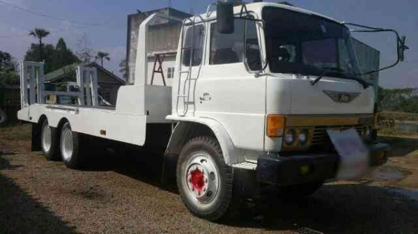 ขายรถเทเลอร์สิบล้อ จ้าวอินทรีย์ เครื่อง eh700 168 แรง เบรคปั๊มลม พวงมาลัยพาวเวอร์