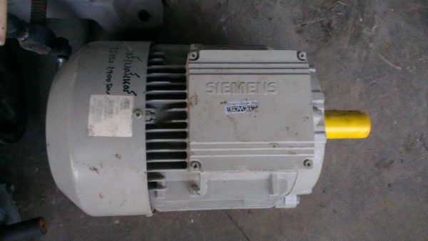 Sell> มอเตอร์มือสอง Siemens 3 เฟส 7.5 แรง 380V. 2925RPM. เดินนิ่ม เงียบกริ๊บ นครปฐมครับ