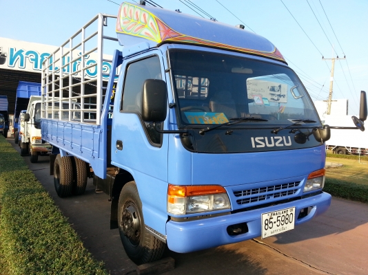 แก้วอนงค์กลการ (คุณ ป้อม ) รถสวย สภาพดี Isuzu  NPR135 กระบะ 4.30 ม.พวงมาลัยพาวเวอร์ # กระจกไฟฟ้า