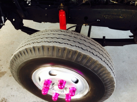 6ล้อ ไฮเทคประกอบ ยาว6.20เมตรครับพร้อมใช้จัดไฟแนนต์ได้500000ครับ