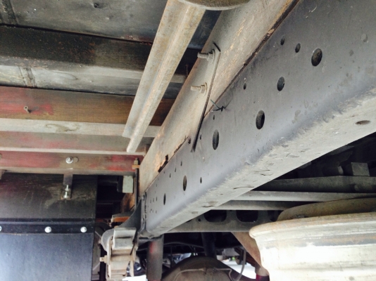 6ล้อ ไฮเทคประกอบ ยาว6.20เมตรครับพร้อมใช้จัดไฟแนนต์ได้500000ครับ