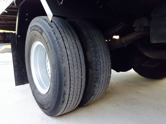 6ล้อ ไฮเทคประกอบ ยาว6.20เมตรครับพร้อมใช้จัดไฟแนนต์ได้500000ครับ