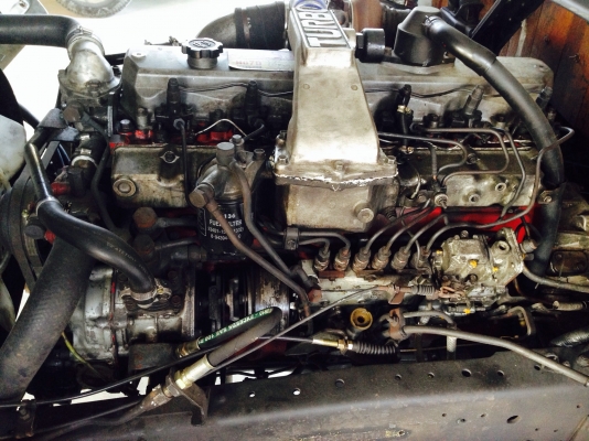 6ล้อ ไฮเทคประกอบ ยาว6.20เมตรครับพร้อมใช้จัดไฟแนนต์ได้500000ครับ