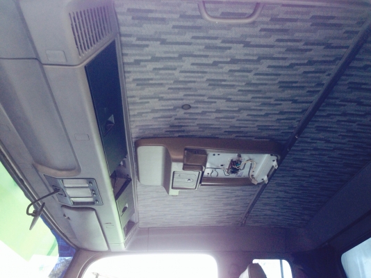 6ล้อ ไฮเทคประกอบ ยาว6.20เมตรครับพร้อมใช้จัดไฟแนนต์ได้500000ครับ