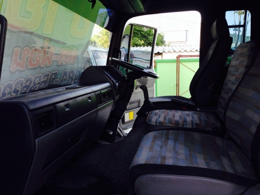 6ล้อ ไฮเทคประกอบ ยาว6.20เมตรครับพร้อมใช้จัดไฟแนนต์ได้500000ครับ