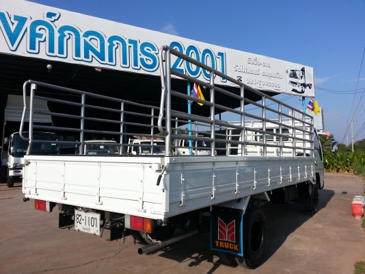 แก้วอนงค์กลการ (คุณ ป้อม ) รถสวย สภาพดี Isuzu  NQR 150 กระบะยาว 5.5 ม.