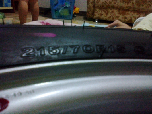 ยางบิดโตน215 70R15อา623ปี13ลงพื้น9000ก.มจัดส่งฟรีทั่วไทย