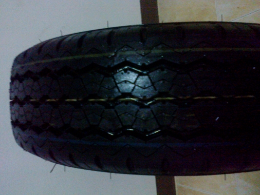 ยางบิดโตน215 70R15อา623ปี13ลงพื้น9000ก.มจัดส่งฟรีทั่วไทย