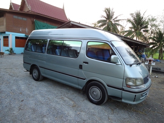 รถตู้ Toyota commuter หลังคาสูง ช่วงยาว ขับดี ประหยัด เอกสารพร้อมโอน รถตู้ Toyota commuter หลังคาสูง ช่วงยาว ขับดี ประหยัด เอกสารพร้อมโอน