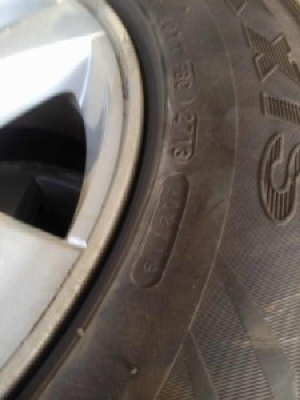 แม็กซ์อีซุ15+ยางแม็คซีด215 70R15ปี13มีตุมทุกเส้น