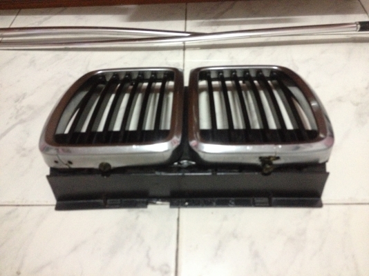 ขายฟันหนู ชิ้นหน้า BMW e30 สีเงิน ดำ สภาพดี มีซ้อมมาแล้วตามรูปใช้งานได้ตามปกติ ราคา500บาท โทร0875077464โส กทม ขายฟันหนู ชิ้นหน้า BMW e30 สีเงิน ดำ สภาพดี มีซ้อมมาแล้วตามรูปใช้งานได้ตามปกติ ราคา500บาท โทร0875077464โส กทม