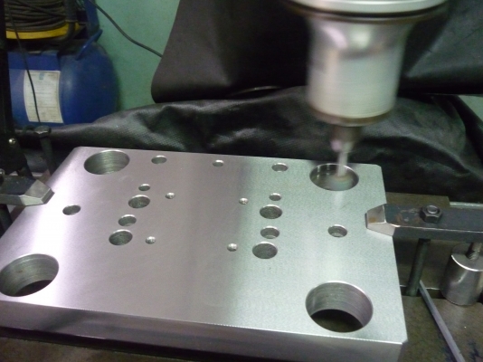ต้องการขายเครื่องเจียร  JIG GRINDER