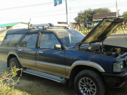 รถแวน มาสด้าปี่2530เครื่องโตโยต้าฮีโร่