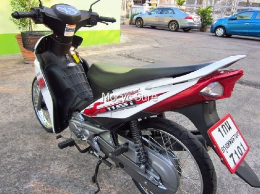 Yamaha Spark 115i ขาวแดง สตาร์ทมือ วิ่ง 3,5xxก.ม รถ 7 เดือน Yamaha Spark 115i ขาวแดง สตาร์ทมือ วิ่ง 3,5xxก.ม รถ 7 เดือน