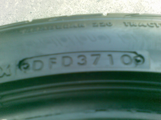 ขายล้อแม็กซ์  2 วง ราคา 6500