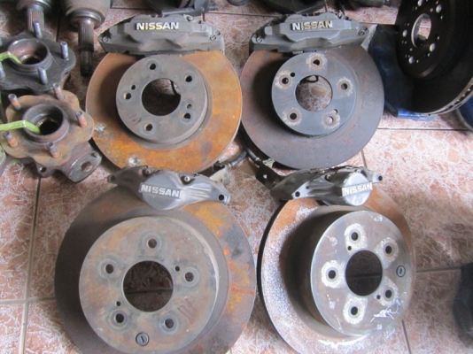 ปั้ม R32 พร้อมจาน