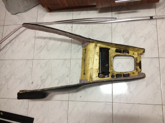 ขายคอนโซนตรงกระปุกเกียร พร้องสวิทย์กกระจก4ตัว BMW e30แถมชิ้นดำกับตัวทีต่อบุหรี สภาพดี มีซ้อมบาง ตามรูปคับ ใช้งานได้ตามปกติ ราคา800บาท โทร0875077464โส กทม ขายคอนโซนตรงกระปุกเกียร พร้องสวิทย์กกระจก4ตัว BMW e30แถมชิ้นดำกับตัวทีต่อบุหรี สภาพดี มีซ้อมบาง ตามรูปคับ ใช้งานได้ตามปกติ ราคา800บาท โทร0875077464โส กทม