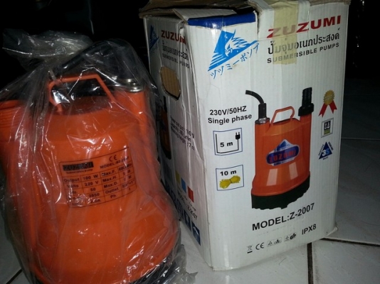 ขายปั้มจุ่มอเนกประสงค์  ZUZUMI ของใหม่มีตัวเดียวซื้อมาไม่ได้ใช้ครับ 1200 บาท