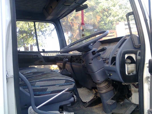 ขายครับรถประกอบ HINO เครื่องEH700ติดเครน 2.9ตัน