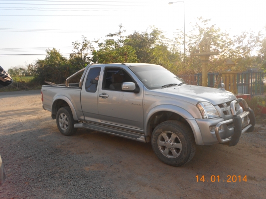 ขาย ดีแมค ปี 2006 hilander สภาพสวย รถบ้านแท้ ราคาเบาๆ