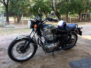 ขาย w650 ปี 2008 ลดราคา195,000ถึงเฉพาะวันศุกเท่านั้น 17/1/57 ต่อลองได้ สพม นครปฐมครับ 0849300148