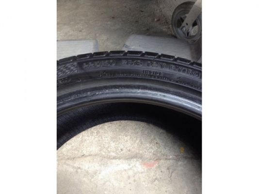 ยาง Acceirera 225 40 18 VRS import auto part