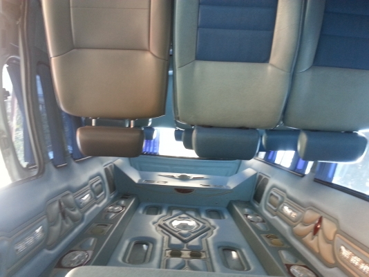 รถตู้หัวจรวด ปี 2004 รถตู้หัวจรวด ปี 2004