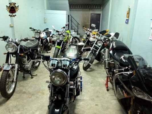 M.Bigbike รับซื้อ Cb400cc Steed Sr ทุกรุ่นทุกปี ตีราคาให้สูง รับเงินสดทันที