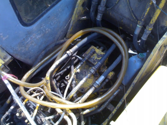 ขาย 710000  sk 200-3 เก๋งเทา  เอกสารเล่มทะเบียน