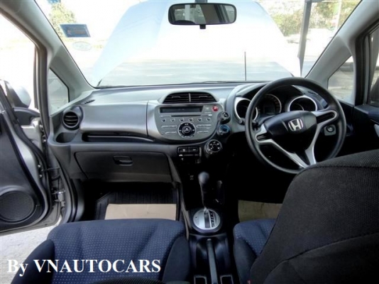ฟรีดาวน์ 2009 HONDA JAZZ 1.5 i-VTEC V (AS) วิ่งแค่6หมื่นโล สภาพดี