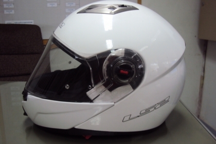 ขายหมวกกันน็อค LS2 FF370.1 - EASY นำเข้าจากประเทศอิตาลี สภาพสมบูรณ์ แท้ 100\% สนใจติดต่อ 083-7092368 (เป้) ขายหมวกกันน็อค LS2 FF370.1 - EASY นำเข้าจากประเทศอิตาลี สภาพสมบูรณ์ แท้ 100\% สนใจติดต่อ 083-7092368 (เป้)