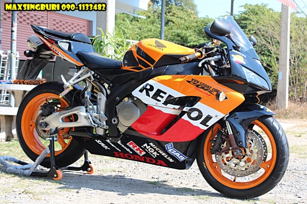แม็กสิงห์บุรี//HONDA CBR1000RR ปี2005 REPSOL สภาพสวยจัด พร้อมของแต่ง ทะเบียนแท้ 345000 ด่วน