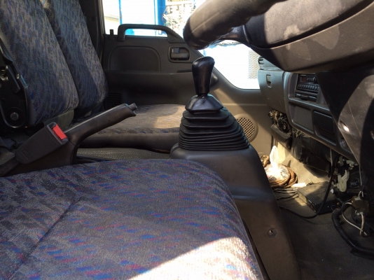 ขายisuzu npr เครื่อง 4Hk1 นำเข้าจากญี่ปุ่นพร้อมใบอินวอย