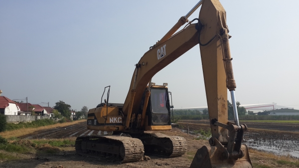 ขาย cat 320 V2