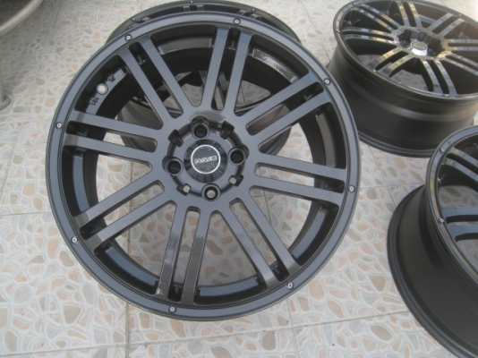 ขายล้อมือสอง rays G-games 17"x7" et42 4 รู 100 ทำสีใหม่ ไม่มีซ่อมครับ สีเทาดำ ขายทั้งชุด 7,900 บาทครับ สนใจติดต่อเล็กคลองสาม (081-3747940)