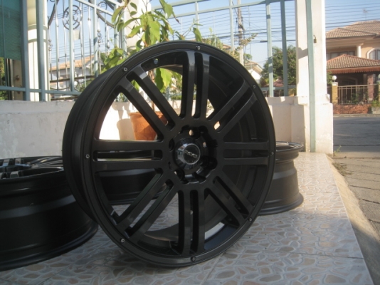 ขายล้อมือสอง rays G-games 17"x7" et42 4 รู 100 ทำสีใหม่ ไม่มีซ่อมครับ สีเทาดำ ขายทั้งชุด 7,900 บาทครับ สนใจติดต่อเล็กคลองสาม (081-3747940)