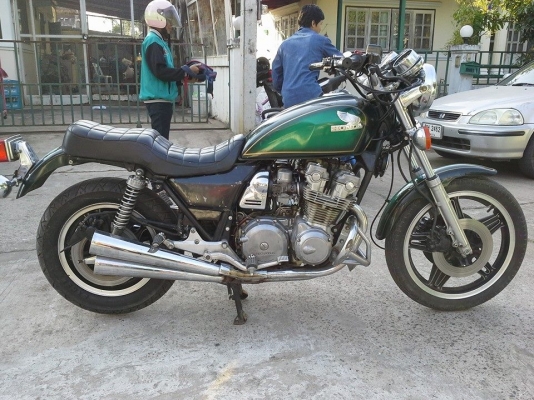 ขาย CB 750 Custom ทบ. แท้ พร้อมโอน
