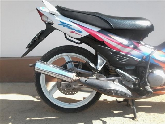 ขายโนวาเทน่าไมล์ส้มล้อแม็กทะเบียนพร้อมโอนรถปี 44 ภาษีพึ่งขาดรถเดิมเจ้าของรักษาดีมาก