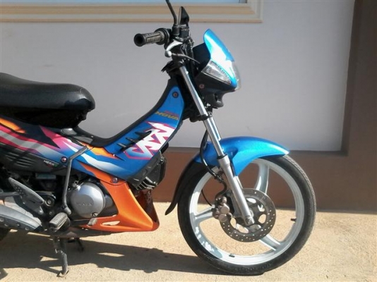 ขายโนวาเทน่าไมล์ส้มล้อแม็กทะเบียนพร้อมโอนรถปี 44 ภาษีพึ่งขาดรถเดิมเจ้าของรักษาดีมาก