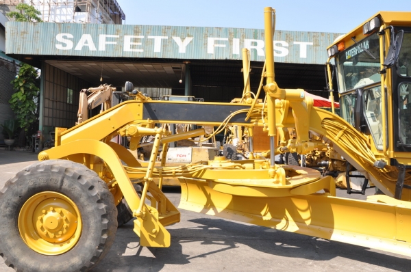 CATERPILLAR  140 H  SN  2ZK04697