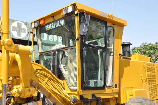 CATERPILLAR  140 H  SN  2ZK04697