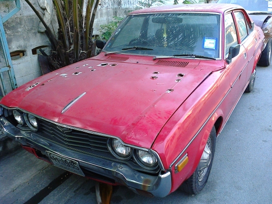 ขายมาสด้า 929 สี่ประตูหน้ายักษ์ ขายมาสด้า 929 สี่ประตูหน้ายักษ์