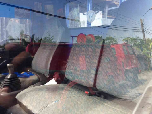 ขายรถบรรทุก6ล้อ อีซูซุ NQR ออกป้ายแดง รถประมาร9-10ปี 140แรงม้า 5.5 เมตร