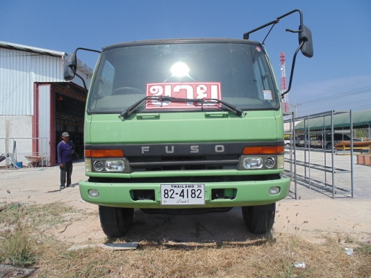 ขายรถ หกล้อใหญ่ประกอบใหม่