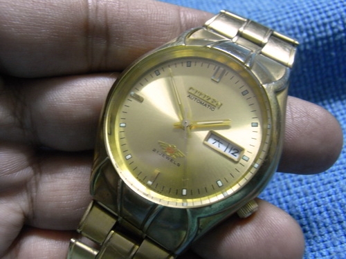 15ม.ค.((น้าเล็ก)) นำเสนอนาฬิกาข้อมือ 15ม.ค.((น้าเล็ก)) นำเสนอนาฬิกาข้อมือ