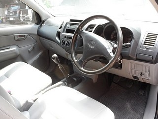 TOYOTA VIGO 3.0 D4D MT ปี 2007 พร้อมหลังคาอลูมิเนียม จัดไฟแนนซ์ได้ T.086-527-9533