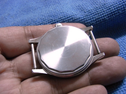 15ม.ค.((น้าเล็ก)) นำเสนอนาฬิกาข้อมือ