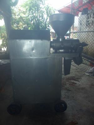 ขายเครื่องคั้นน้ำกระทิสภาพดี ราคา 6500 บาท